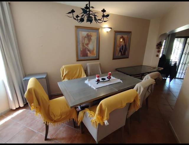 3 BEDROOM TOWNHOUSE FOR SALE IN UMHLANGA CENTRAL